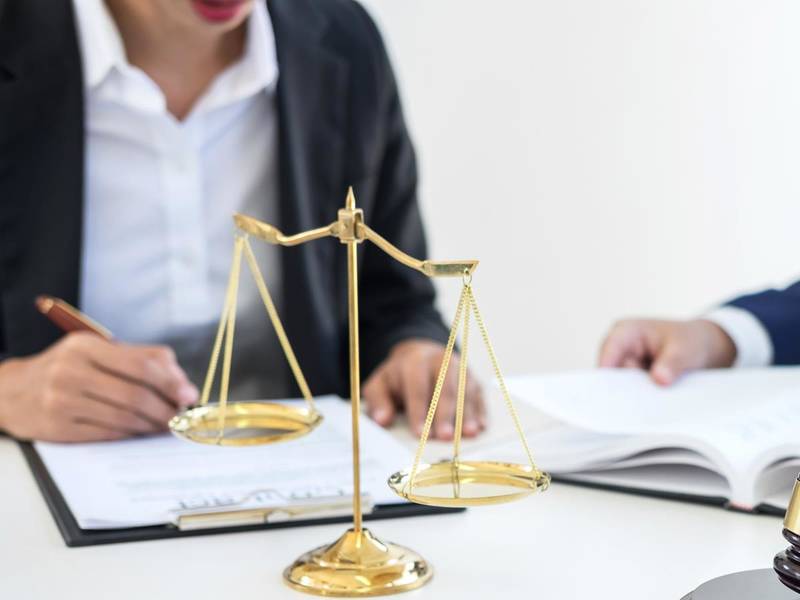 上海离婚纠纷律师解析：7 岁孩子离婚归属的多维度考量